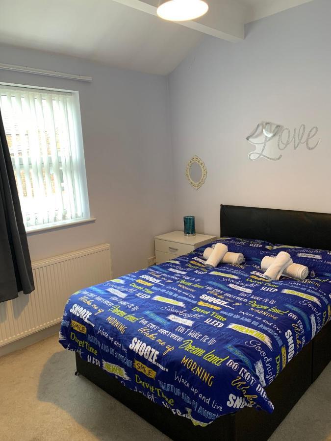 Cheapsleepz 49 Moscow Drive Liverpool Exterior foto